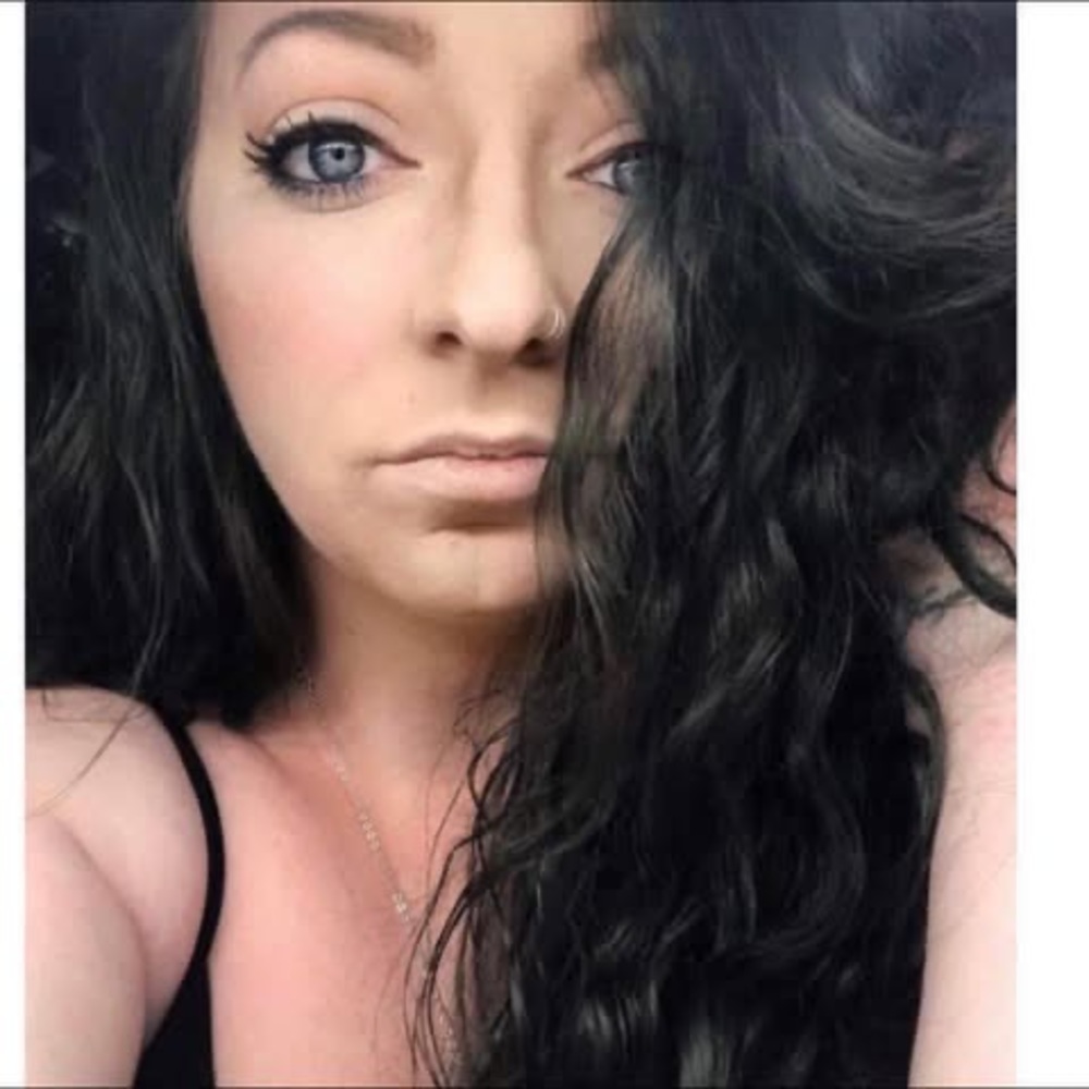 Meet your Posher, Emerald